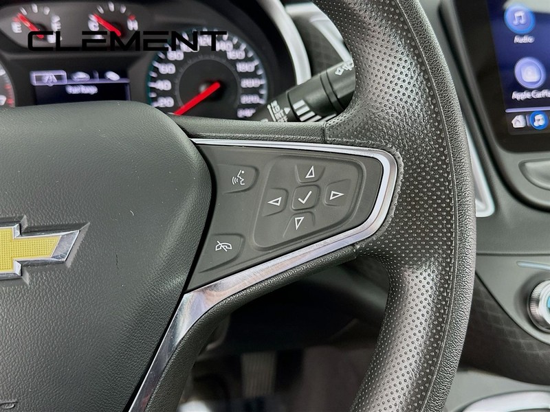 Chevrolet Malibu Vehicle Full-screen Gallery Image 17