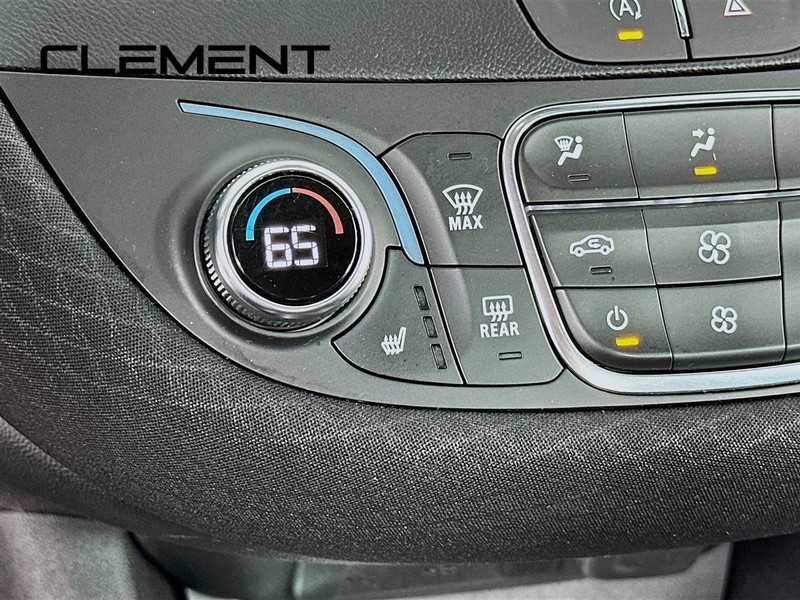 Chevrolet Malibu Vehicle Full-screen Gallery Image 23