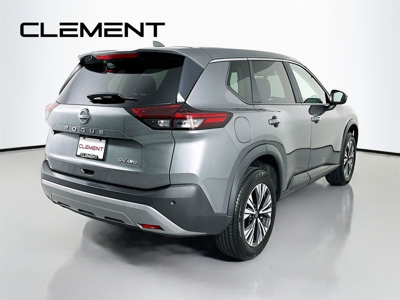 Nissan Rogue Vehicle Image 07