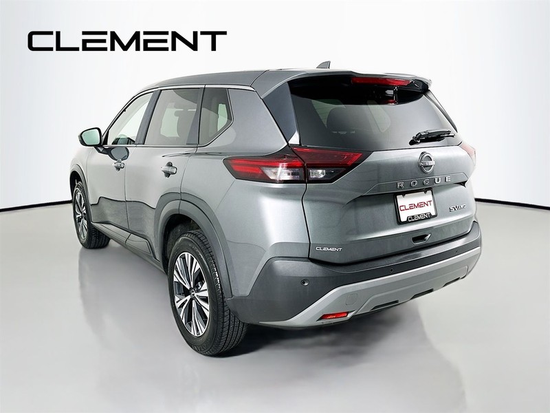 Nissan Rogue Vehicle Image 10
