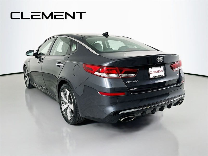 Kia Optima Vehicle Image 10