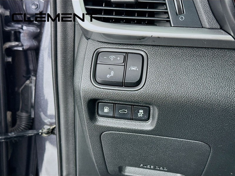 Kia Optima Vehicle Image 14