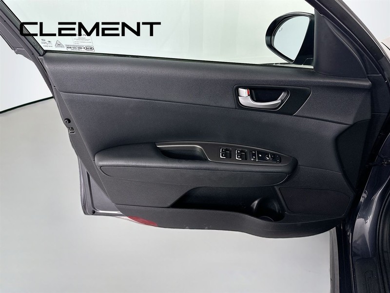 Kia Optima Vehicle Image 27