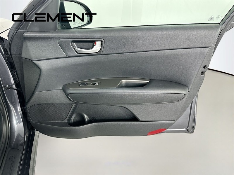 Kia Optima Vehicle Image 34