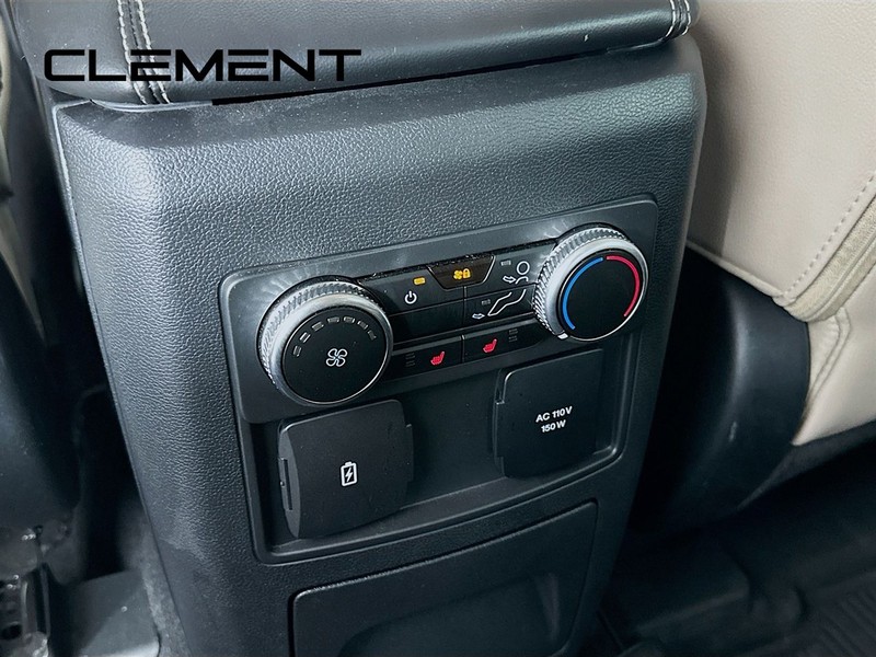 Ford Explorer Vehicle Image 34