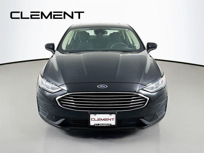 Ford Fusion Vehicle Image 03