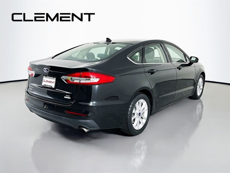 Ford Fusion Vehicle Image 07