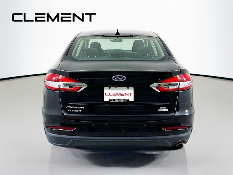 Ford Fusion Vehicle Image 08