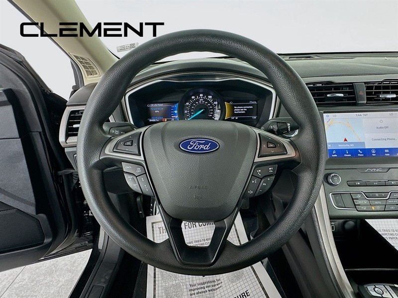 Ford Fusion Vehicle Image 15