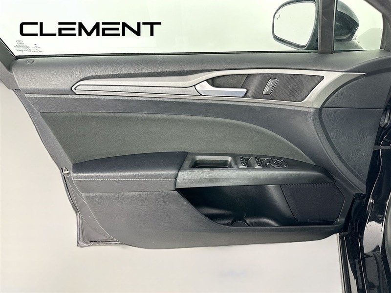 Ford Fusion Vehicle Image 27