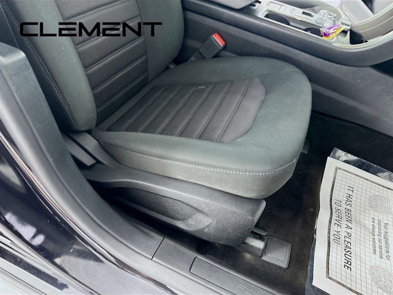 Ford Fusion Vehicle Image 32