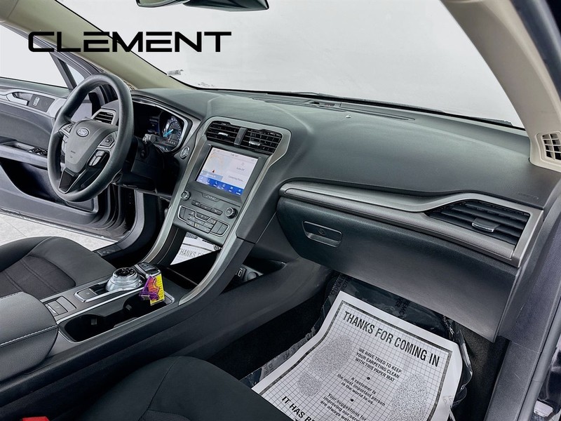 Ford Fusion Vehicle Image 33