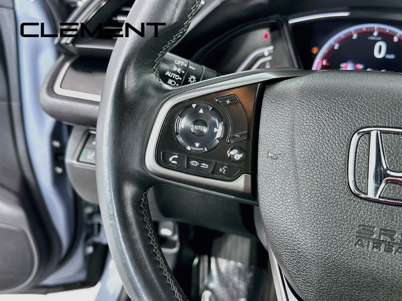 Honda Civic Hatchback Vehicle Full-screen Gallery Image 16
