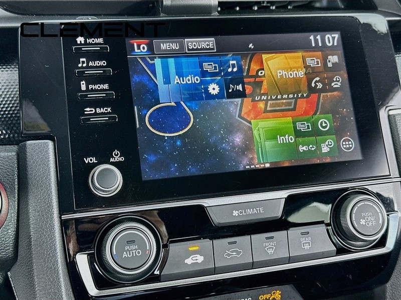 Honda Civic Hatchback Vehicle Full-screen Gallery Image 19