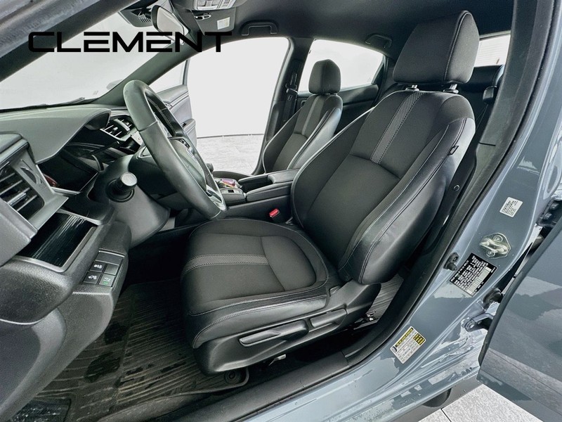 Honda Civic Hatchback Vehicle Full-screen Gallery Image 28