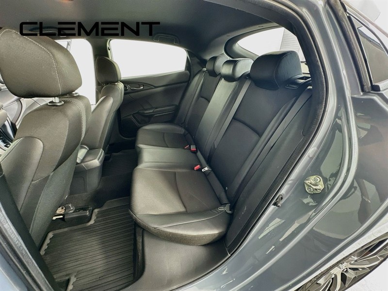 Honda Civic Hatchback Vehicle Full-screen Gallery Image 30