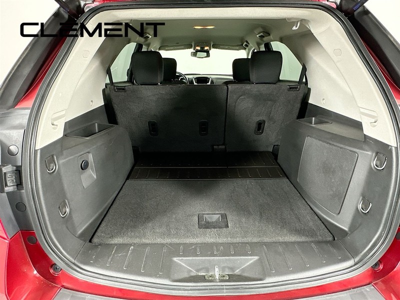 Chevrolet Equinox Vehicle Full-screen Gallery Image 11