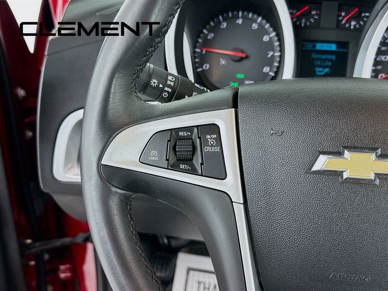 Chevrolet Equinox Vehicle Full-screen Gallery Image 15
