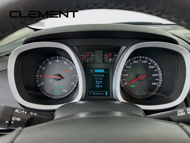 Chevrolet Equinox Vehicle Full-screen Gallery Image 17