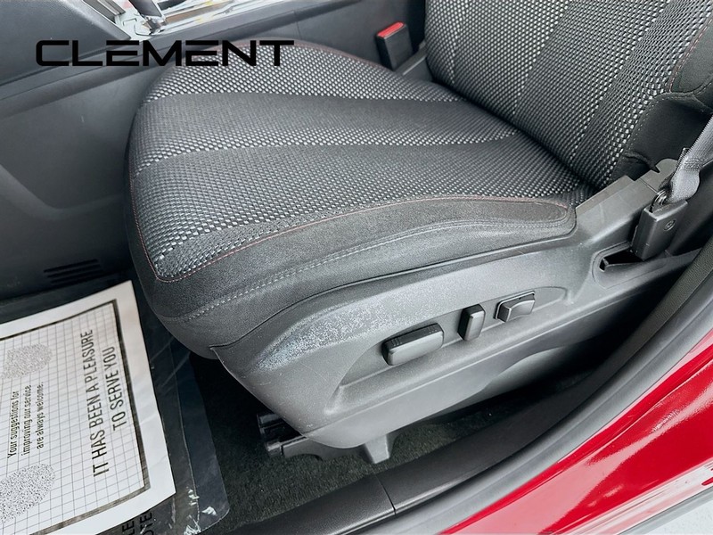 Chevrolet Equinox Vehicle Full-screen Gallery Image 26