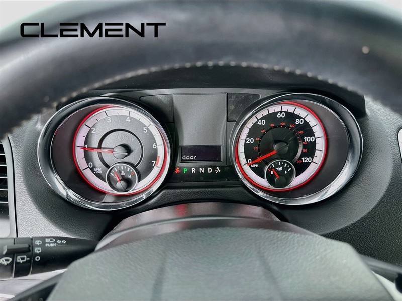 Dodge Grand Caravan Vehicle Full-screen Gallery Image 18