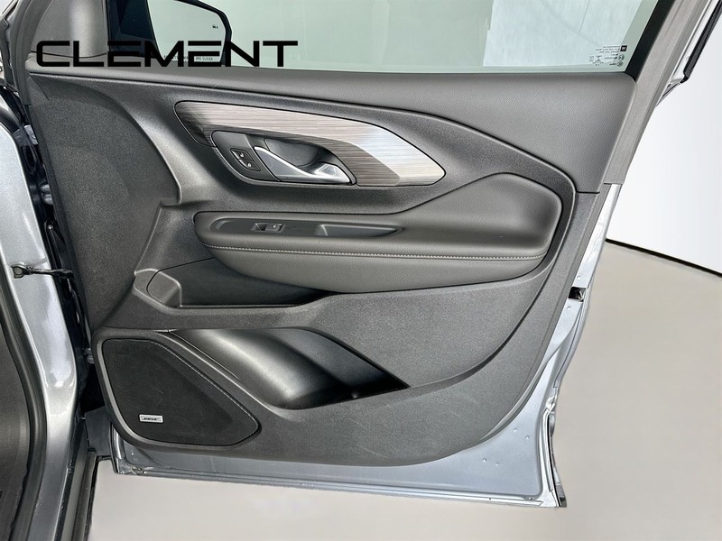 GMC Terrain Vehicle Image 36