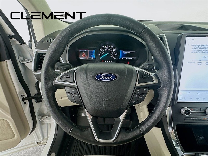 Ford Edge Vehicle Image 15