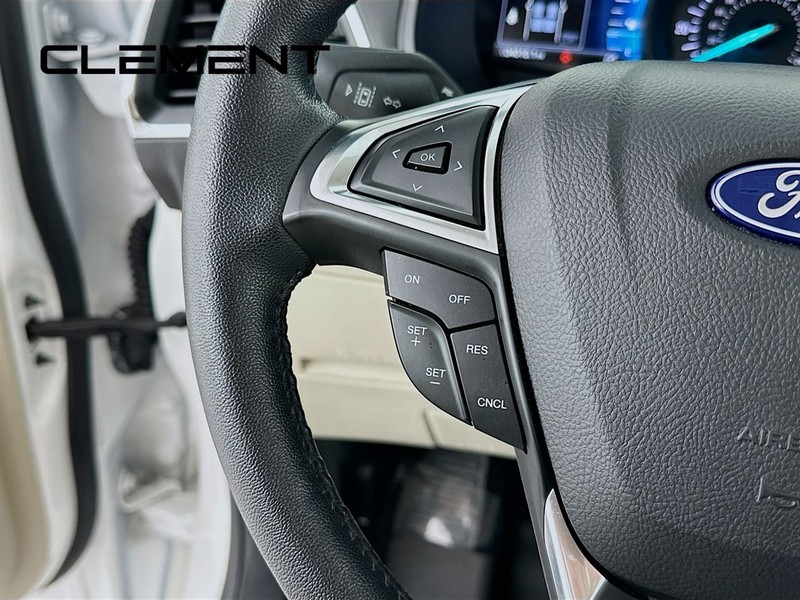 Ford Edge Vehicle Image 16