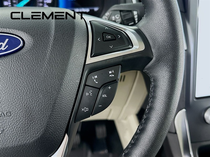 Ford Edge Vehicle Image 17