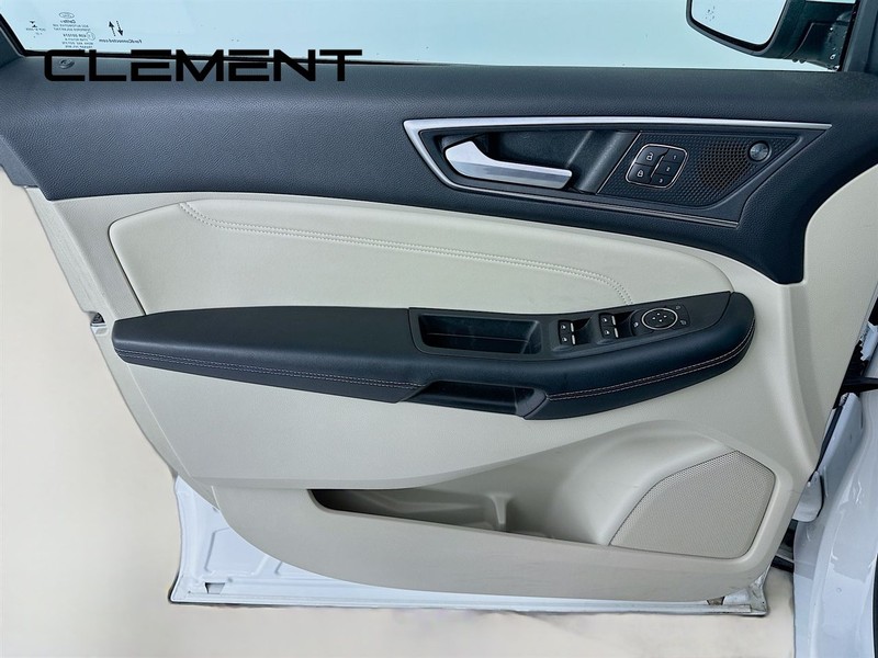 Ford Edge Vehicle Image 29