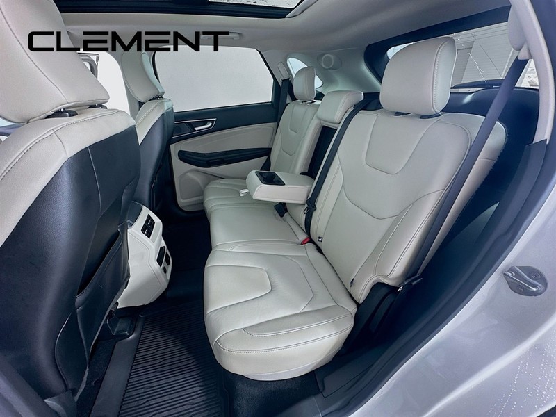 Ford Edge Vehicle Image 33