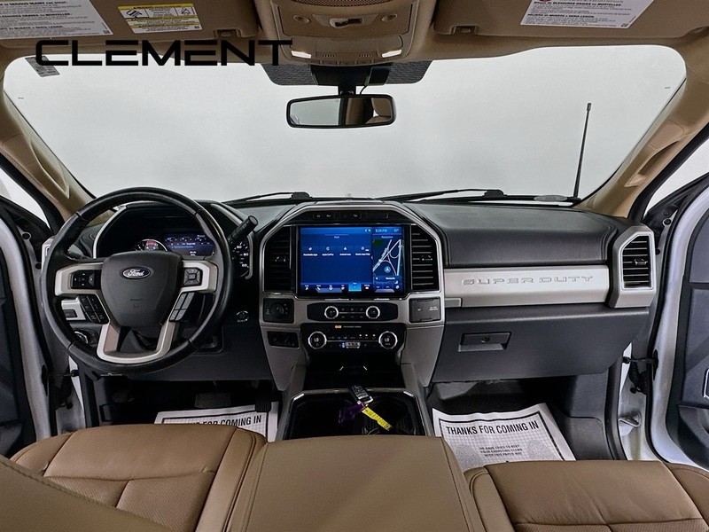 Ford Super Duty F-250 SRW Vehicle Image 12