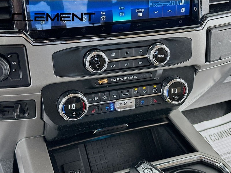 Ford Super Duty F-250 SRW Vehicle Image 22