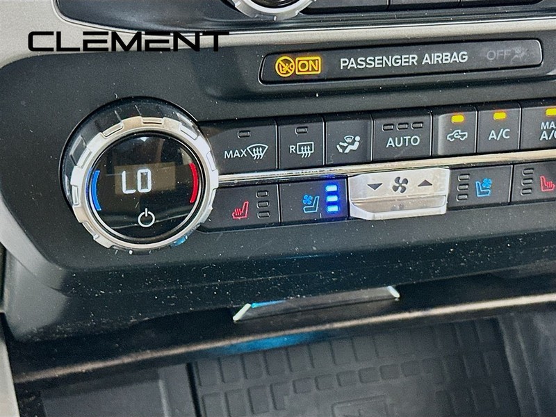 Ford Super Duty F-250 SRW Vehicle Image 23
