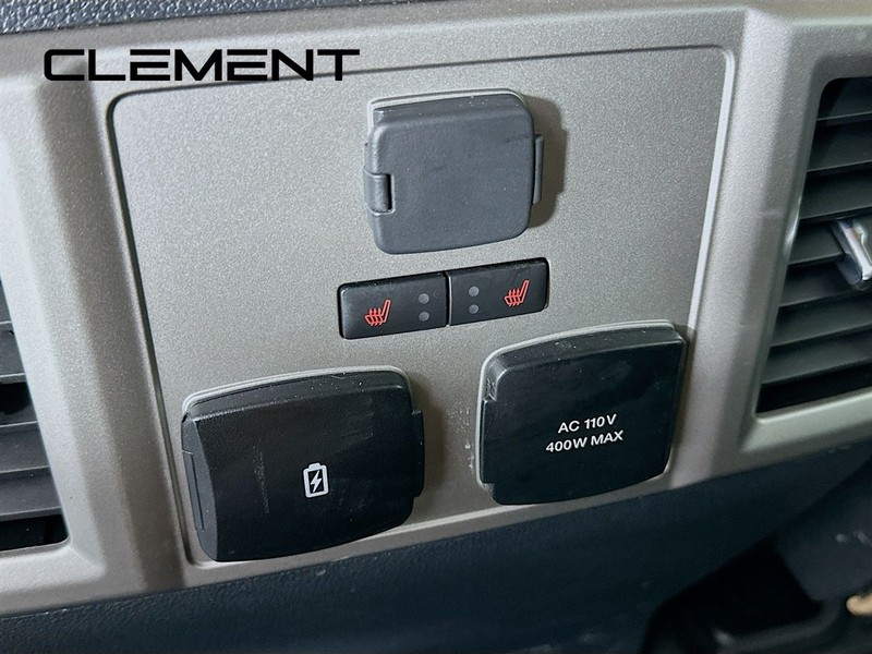 Ford Super Duty F-250 SRW Vehicle Image 33