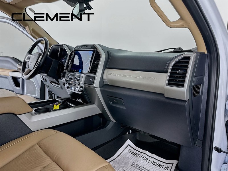 Ford Super Duty F-250 SRW Vehicle Image 35