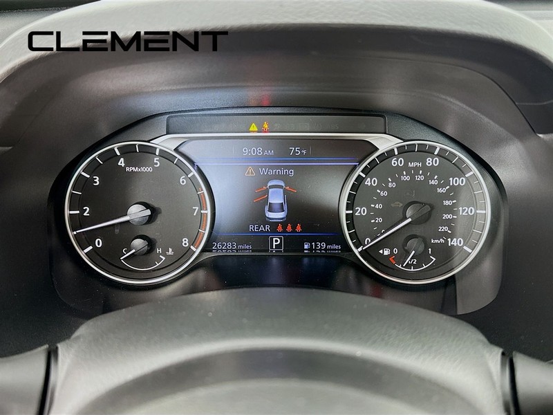 Nissan Altima Vehicle Image 18