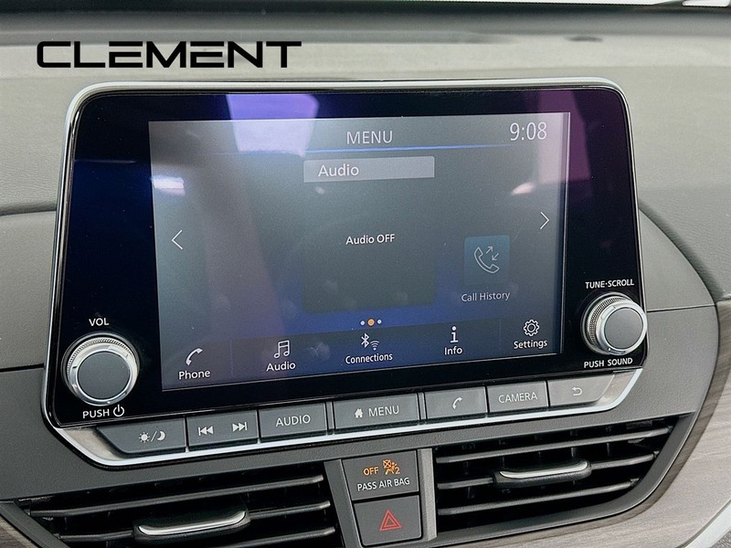 Nissan Altima Vehicle Image 19