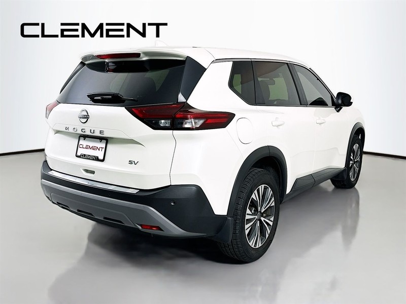 Nissan Rogue Vehicle Image 07