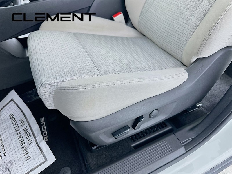 Nissan Rogue Vehicle Image 27