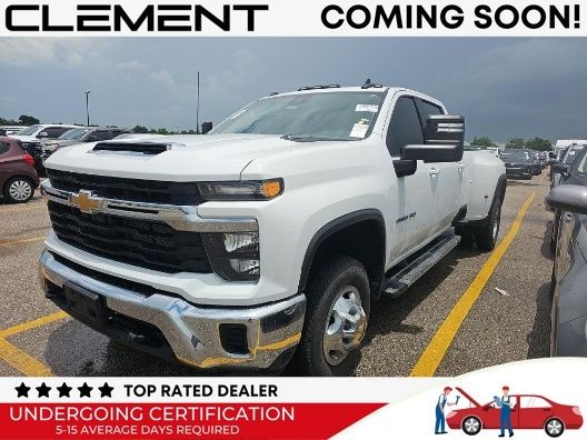 Chevrolet Silverado 3500HD Vehicle Image 02