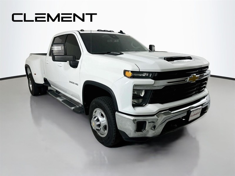 Chevrolet Silverado 3500HD Vehicle Image 05