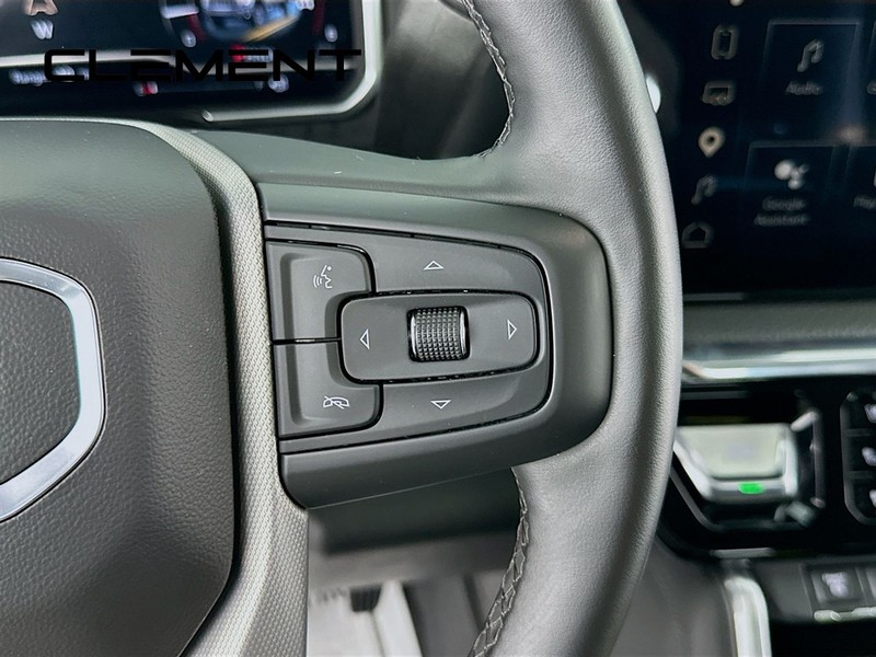 GMC Sierra 3500HD Vehicle Image 17
