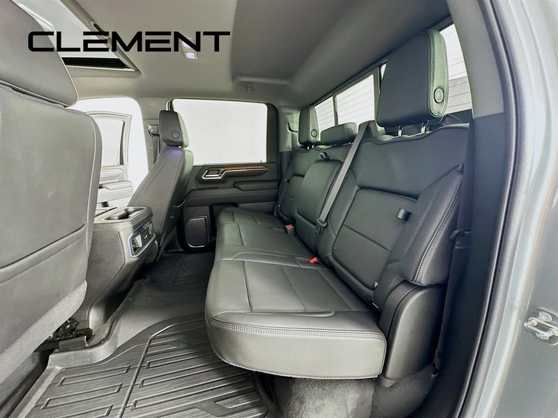 GMC Sierra 3500HD Vehicle Image 33