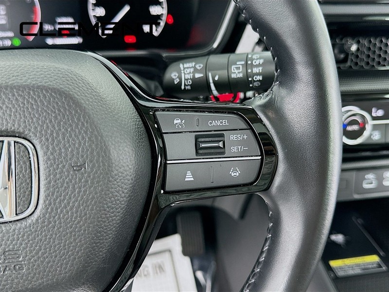 Honda CR-V Vehicle Full-screen Gallery Image 17