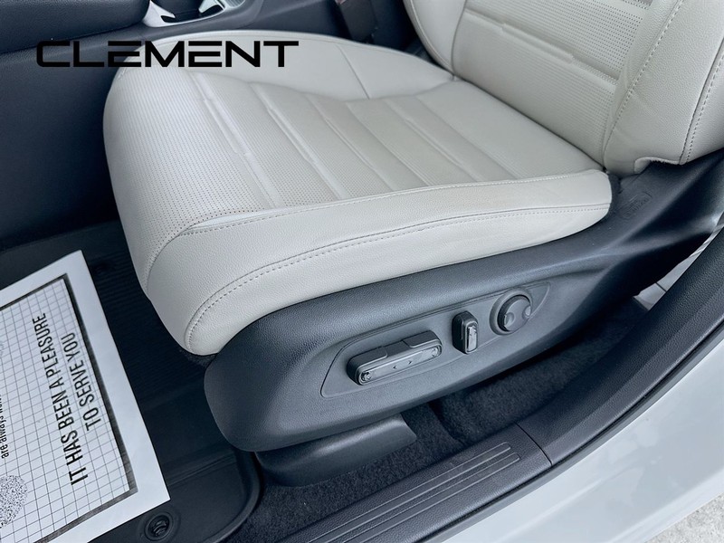 Honda CR-V Vehicle Full-screen Gallery Image 29