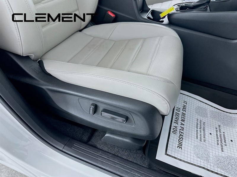 Honda CR-V Vehicle Full-screen Gallery Image 33