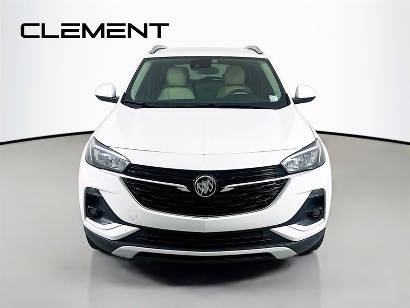 Buick Encore GX Vehicle Full-screen Gallery Image 03