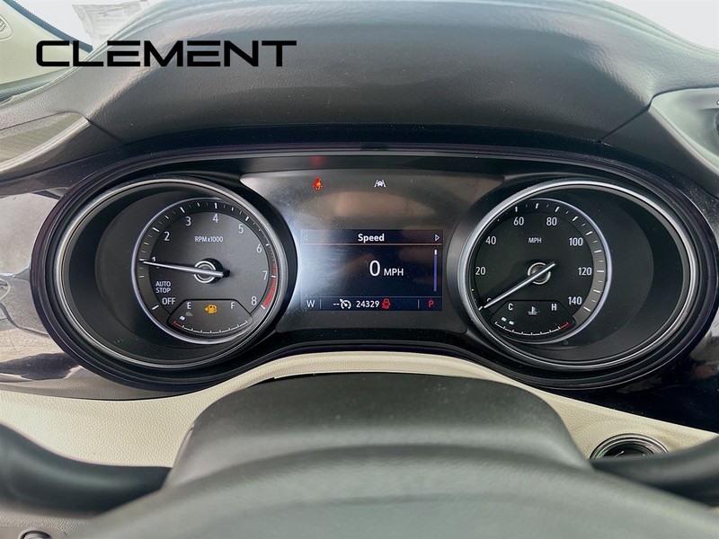 Buick Encore GX Vehicle Full-screen Gallery Image 18