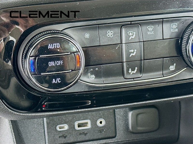 Buick Encore GX Vehicle Full-screen Gallery Image 23